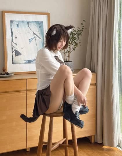 えなこ 乳首
