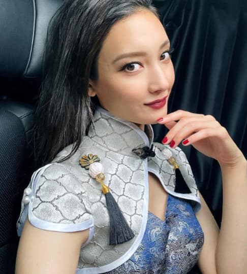 菜々緒