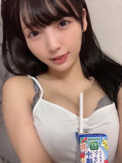 由良ゆら おっぱい