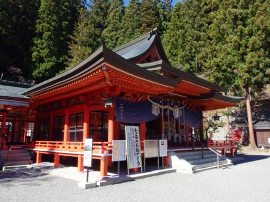 金櫻神社　拝殿