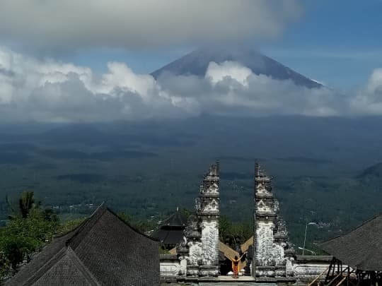 バリ島・天空の寺院ランプヤン