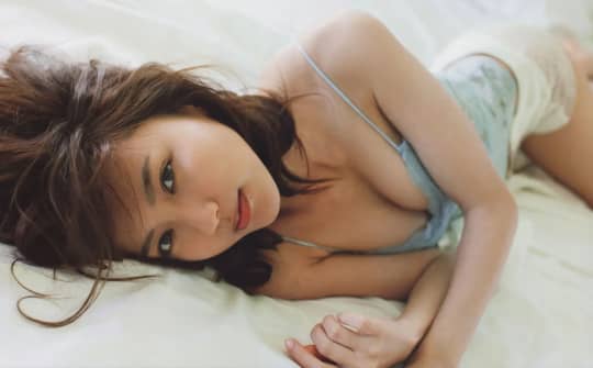 真野恵里菜 おっぱい