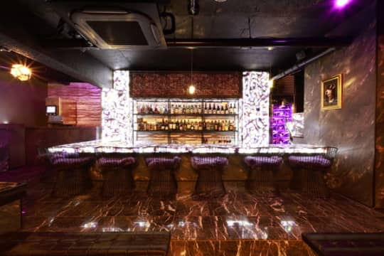 ゴージャスなハプニングバー