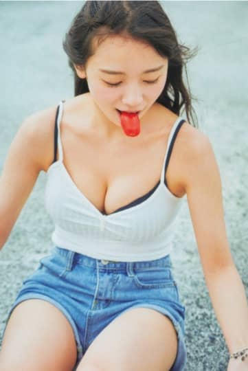 齊藤京子 おっぱい