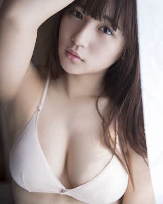 浅川梨奈 おっぱい
