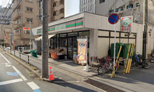 東駅付近・ローソンストア前