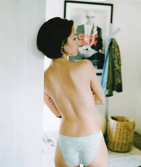 水原希子 乳首