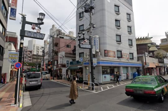 白い巨乳鶯谷店の行き方