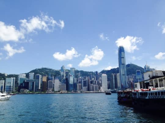 香港のヴィクトリア湾の風景