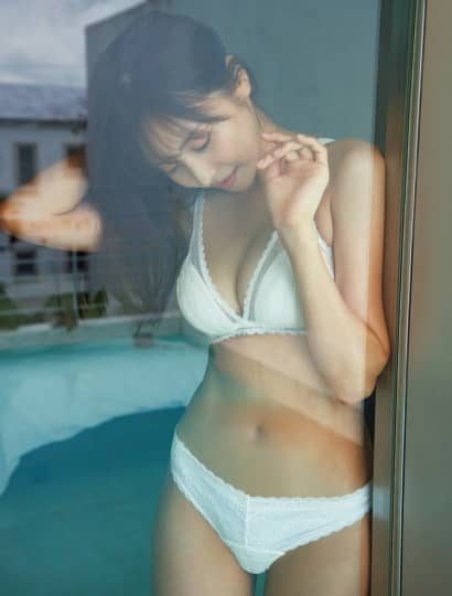 佐野ひなこ おっぱい