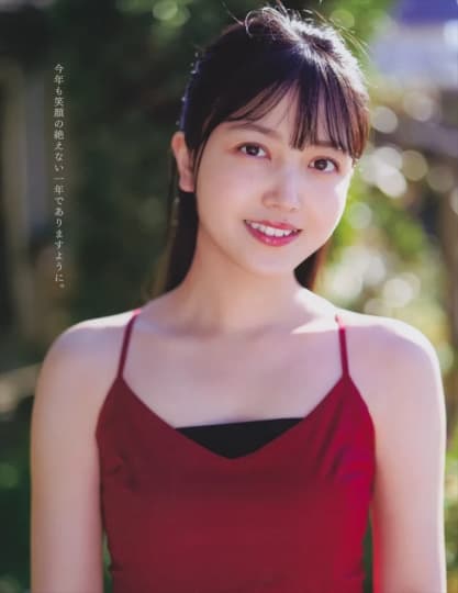 久保史緒里 おっぱい