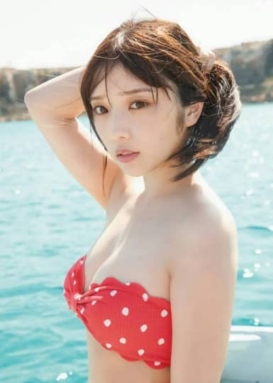 与田祐希 おっぱい
