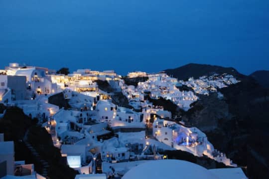 サントリーニ島　イアの古城から見る夜景