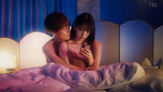 女性芸能人濡れ場シーン