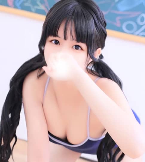 女性