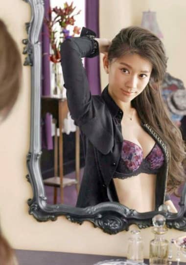 篠原涼子 おっぱい