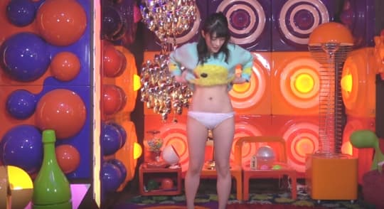 神谷えりな おっぱい