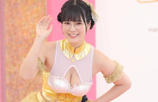 東雲うみ