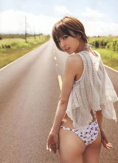 篠田麻里子 水着