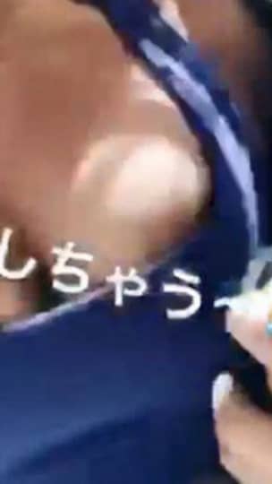 芸能人 乳首