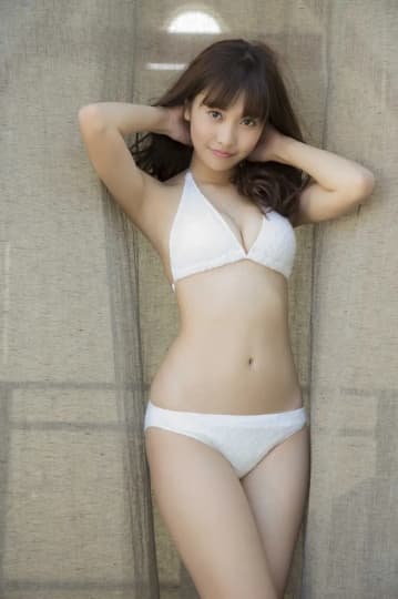佐野ひなこ おっぱい