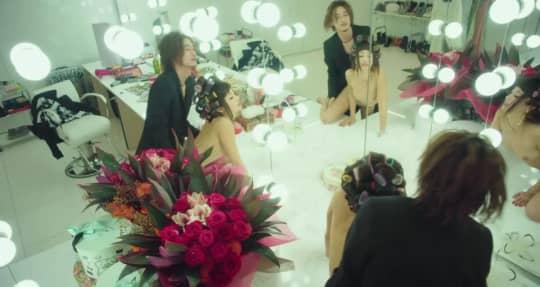 女性芸能人濡れ場シーン