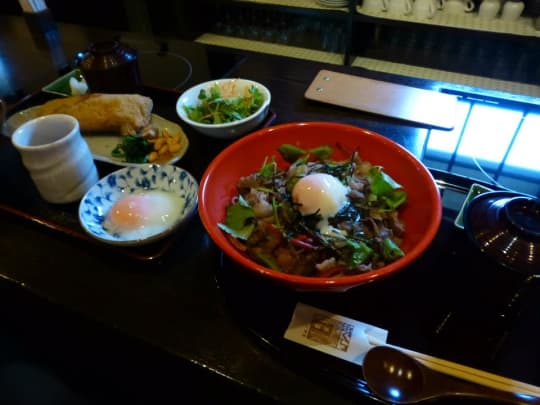 ローストビーフ丼