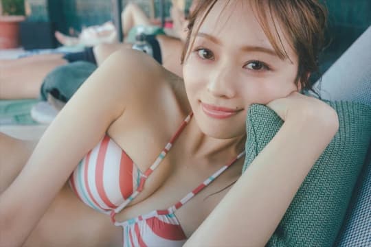 梅澤美波 おっぱい