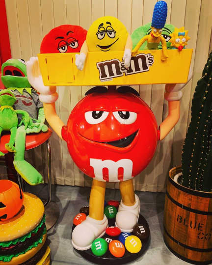 M&M