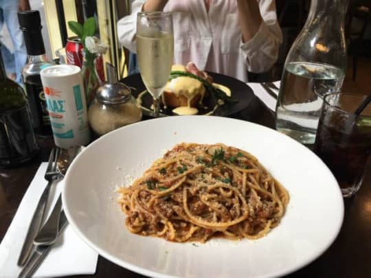 オーストラリア