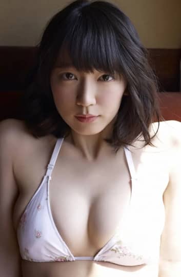 吉岡里帆のおっぱい画像