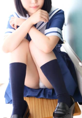 パンツを見せるMちゃん