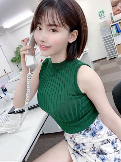 深田えいみ