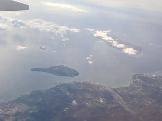 水納島　上空からの写真