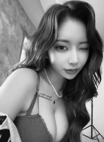 下着姿のぴょな(PyunA.)