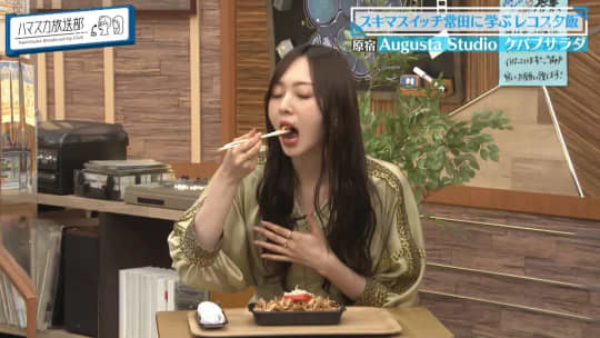 梅澤美波 おっぱい