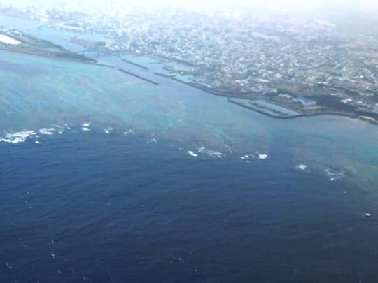 空から見た石垣港