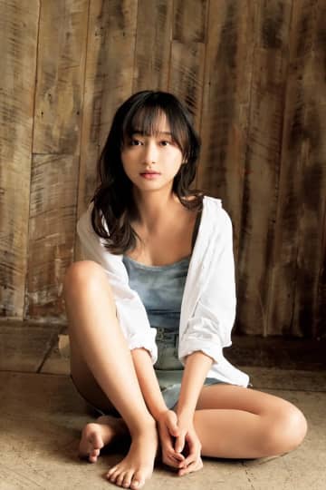 影山優佳 エロ
