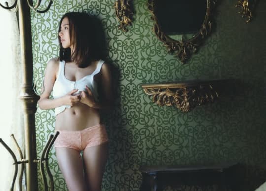 真野恵里菜 エロ