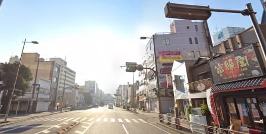【PINK HOUSE】への行き方