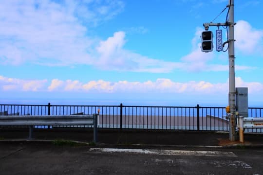 海岸線から海を見た風景