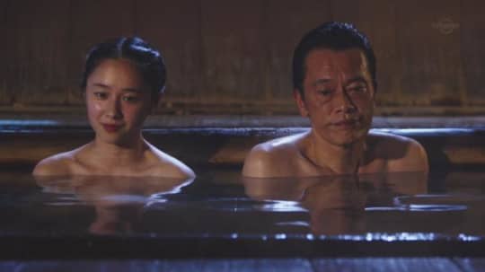 堀田真由 おっぱい