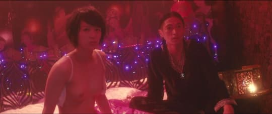 女性芸能人濡れ場シーン