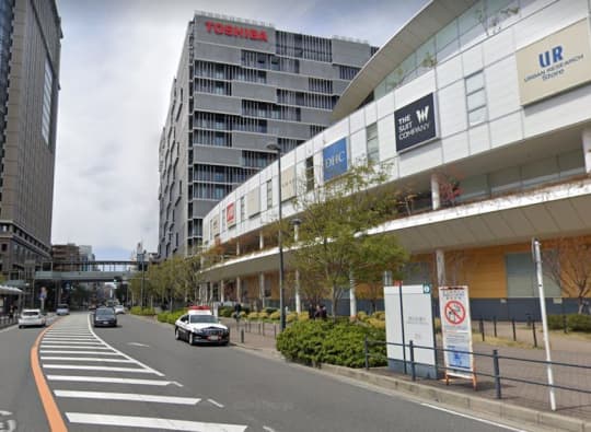 川崎駅西口のラゾーナ