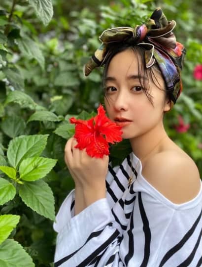 堀田真由 おっぱい