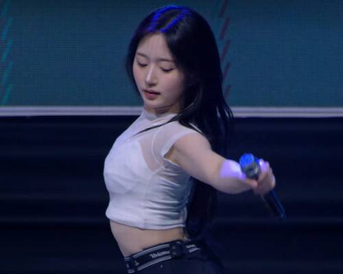 カン・ヘウォンのエロい乳首