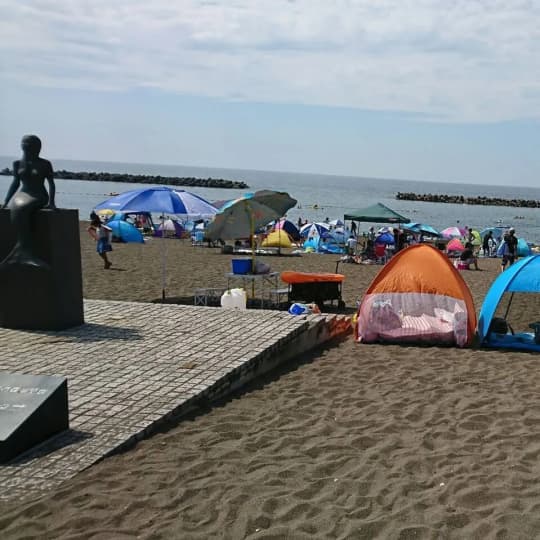 鵜の浜海水浴場のビーチ