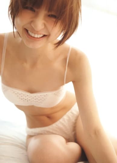 篠田麻里子 水着
