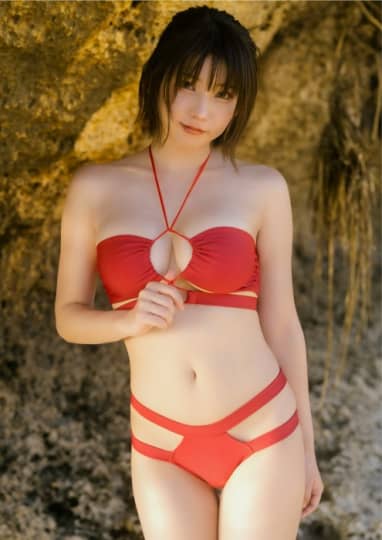 えなこ 乳首