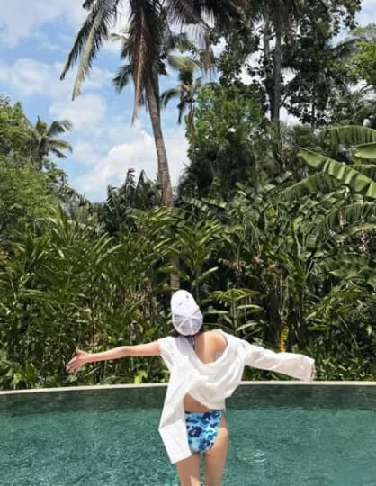 2NE1 流出